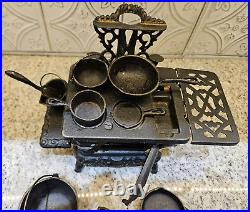 14 Piece Vtg CRESCENT Miniature CAST IRON Stove Oven+Accessories Salesman Sample 14 Piece Vtg CRESCENT Miniature CAST IRON Stove Oven+Accessories Salesman Sample