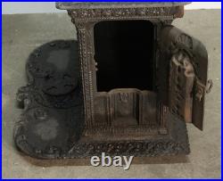 1890s Antique Victorian Cast Iron Coal Stove