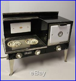 1930s Empire Porcelain and Tin Electric Toy Stove and Oven Pat. June 17,1924