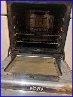 1940-1947 Tappan Deluxe Gas stove. Fully operable
