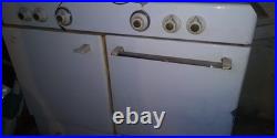 1940s-1950s Estate Vintage Range Oven and Broiler Gas Oven