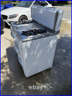 1940s Era Wedgewood Double Stove with 4 Burners + Griddle