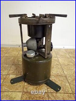 1943 Vintage Military US WW2 Field Cook Pack Stove Folding Footed (UNTESTED!) 1943 Vintage Military US WW2 Field Cook Pack Stove Folding Footed (UNTESTED!)