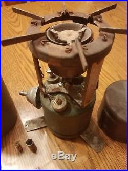 1943 us military stove. C. M mfg co. In orginal use condition. Look at pictures