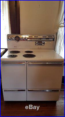 1950's General Electric Stratoliner vintage stove/oven/range