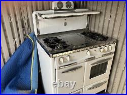 1950's Vintage Wedgewood 4 burner gas stove