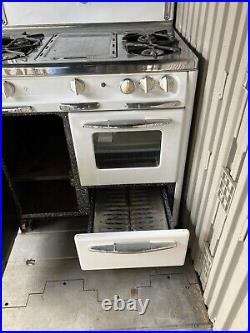 1950's Vintage Wedgewood 4 burner gas stove