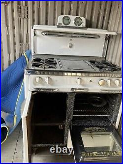 1950's Vintage Wedgewood 4 burner gas stove