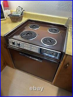 1960's Vintage General Electric Stove