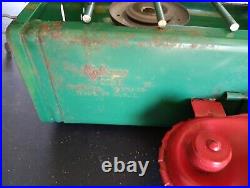 1960s Coleman Camp Fuel Stove #425E 2 Burner Red Fuel Tank Made USA? Nice1