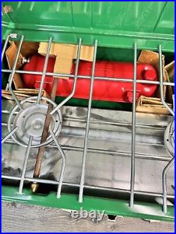 1970's Coleman #413G 2 Burner Gas Camping Cook Stove Made USA