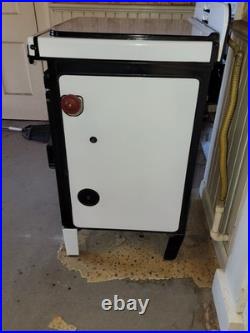 21 Magic Chef Porcelain Enamel Gas Range 1940s A+ Condition WORKS! CT Local