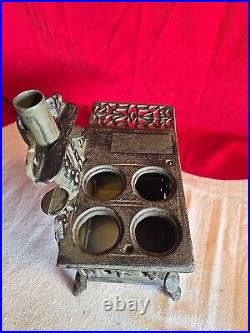 American MINIATURE CAST-IRON STOVE Crescent Salesmans Sample, Vintage Toy