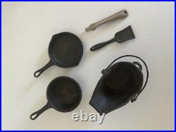 American MINIATURE CAST-IRON STOVE Crescent Salesmans Sample, Vintage Toy NICE