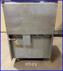 American Range 6 Burner Stove With Oven On Casters