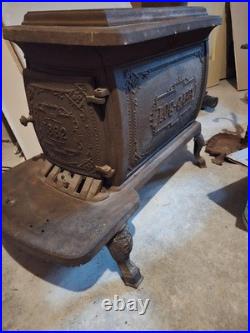 Antique 1890s Peninsular Stove Co. Log Cabin Cast Iron Parlor Stove Detroit