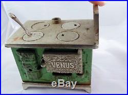 Antique 1910 Kenton Toys Miniature Cast Iron & Steel Childs Toy Cook Stove Green