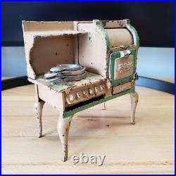 Antique Arcade Cast Iron Hotpoint Electric Stove with 3 Cast Iron Skillets