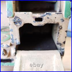 Antique Arcade Cast Iron Hotpoint Electric Stove with 3 Cast Iron Skillets