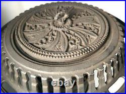Antique Beauty Page Bros. & Co Boston Cast Iron Kerosene Sad Iron Heater Stove