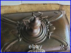 Antique Cast Iron Parlor Stove Top With Finial
