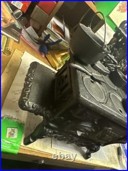 Antique Crescent Cast Iron Salesman Sample Stove (pretty Much Complete)