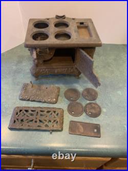 Antique EAGLE Lancaster Brand Cast Iron Salesman Sample Stove Child Toy