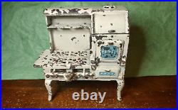 Antique Hubley Cast Iron Eagle Gas Range Kitchen Stove Gas Range Toy 1926 Antique Hubley Cast Iron Eagle Gas Range Kitchen Stove Gas Range Toy 1926