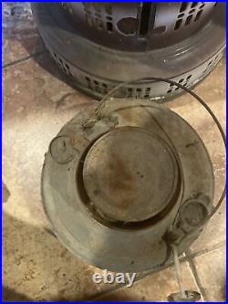 Antique Perfection Model 1712 Oil Kerosene Heater with Pyrex & Porcelain Enamel