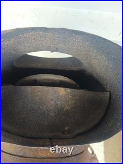 Antique Round Oak Wood Burning Stove Herald No. 14 Taunton, Ma 1919