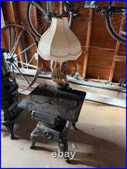 Antique / Vintage Cast Iron Stoves