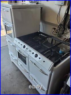 Antique stoves O'Keefe and Merritt aristocrat town and country vintage retro