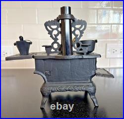 CRESCENT Vintage Mini Cast Iron Wood Stove Pots Pans Salesman Sample Toy