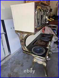 Circa 1910 Standard Electric Stove In Excellent Cosmetic Condition. Very Rare