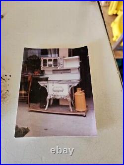 Circa 1910 Standard Electric Stove In Excellent Cosmetic Condition. Very Rare