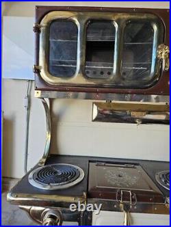 Circa 1910 Standard Electric Stove In Excellent Cosmetic Condition. Very Rare