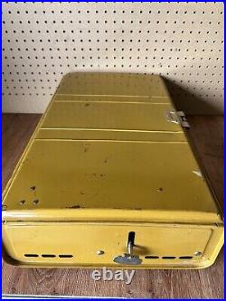 Coleman Gold Bond 413g Stove vintage camp stove 1972 Missing Tank