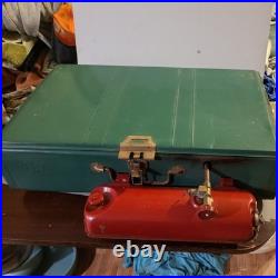 Coleman Two Burner Green Camp Stove 413G499 withBox Vintage 1979
