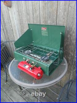 Colemen Camp Gas Stove #413H 2 Burner Dated 09/83 Made USA? Nice1