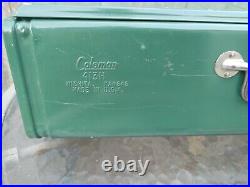 Colemen Camp Gas Stove #413H 2 Burner Dated 09/83 Made USA? Nice1