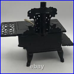 Crescent Cast Iron Vintage Stove Salesmen's Sample Or Doll Size Toy Set Replica
