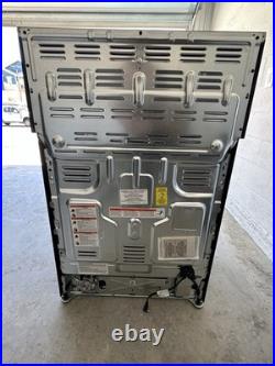 Frigidaire 30-in 5 burners 5.1-cu ft Slide-In Natural Gas Range