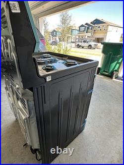 Frigidaire 30-in 5 burners 5.1-cu ft Slide-In Natural Gas Range