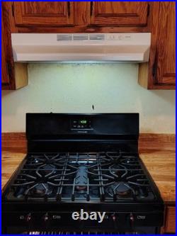 Frigidaire 5 Burner Stove. In Great Condition. Only 3 Years Old Works Great