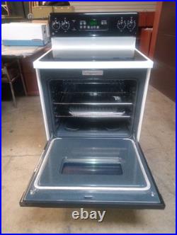 GE Electric Range 240 Volt CASH ONLY
