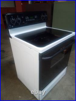 GE Electric Range 240 Volt CASH ONLY