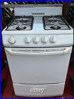 Hotpoint 24 inch Compact 4 Burner Gas Range In White, 444134 Hotpoint 24 inch Compact 4 Burner Gas Range In White, 444134
