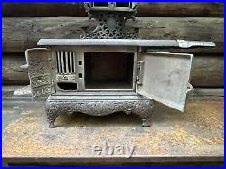 LANCASTER BRAND EAGLE CAST IRON Stove Salesman Sample Stove22 Large HUBLEY TOY