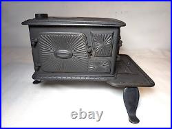 Little Eva Salesman Sample Toy Stove Kenton Mfg Early black Finish Stove