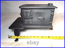 Little Eva Salesman Sample Toy Stove Kenton Mfg Early black Finish Stove